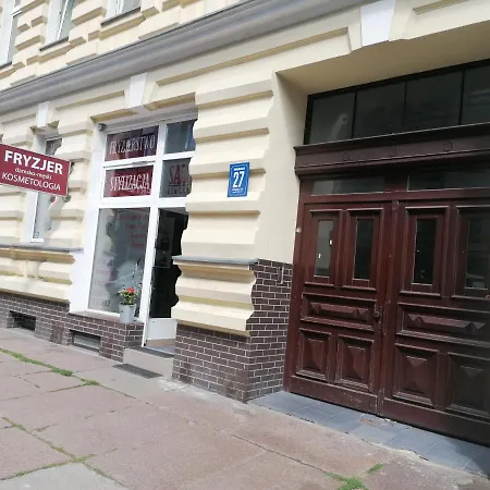 Hostel Tulip - Pokoj 2 Ze Wspolna Lazienka I Kuchnia Szczecin Exterior photo