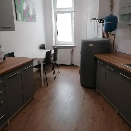 Hostel Tulip - Pokoj 2 Ze Wspolna Lazienka I Kuchnia Szczecin Exterior photo